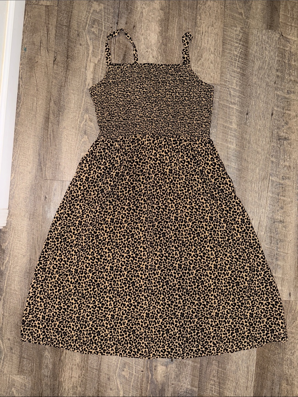 Old Navy Leopard Print Smocked Midi Dress - Tan/Black